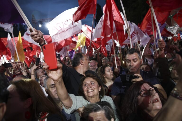 Πολιτική κακοποίηση