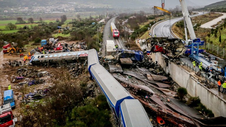 Οι συγγενείς, τα θύματα και οι ευθύνες